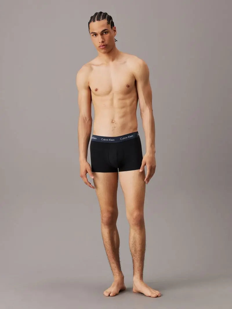3η συσκευασια με μαυρα μποξερ Calvin Klein